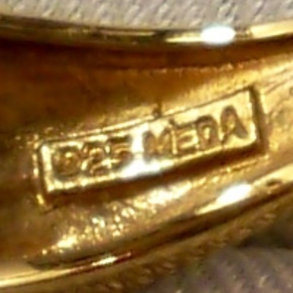 NEW Victoria Wieck Yellow & Pink Cubic Zirconias Gold Ring - Picture 9 of 10